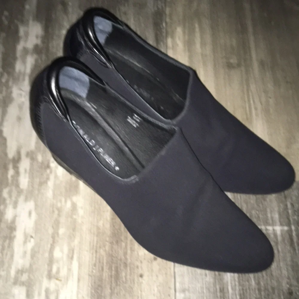 Donald J Pliner Ferny Black Suede and Leather Crepe Wedge